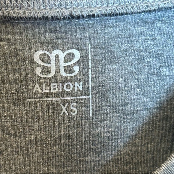 Albion Fit Neo Crop Sweatshirt Gray XS - Picture 8 of 9